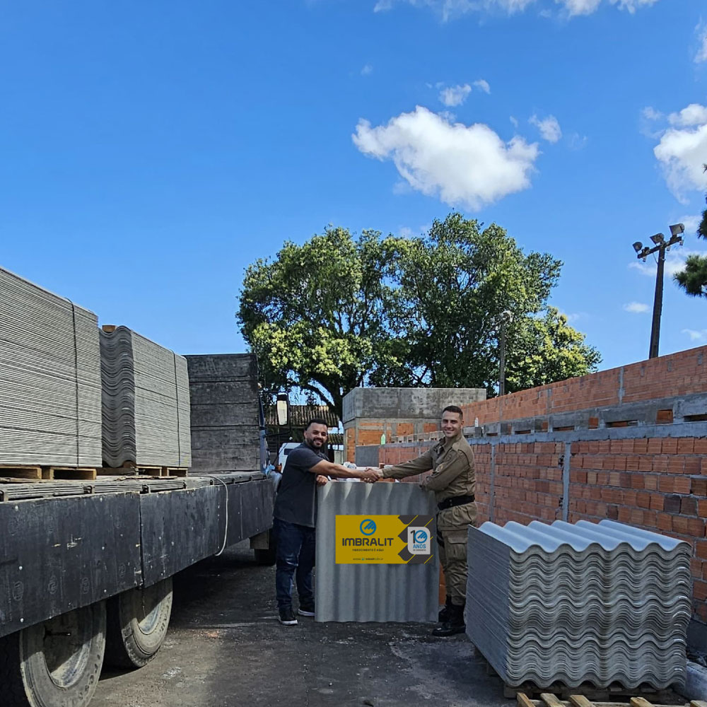 Imbralit doa uma área superior a 1000 m2 para obras da Polícia Militar, em Criciúma.