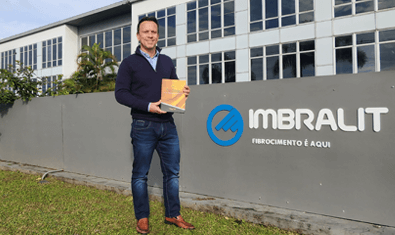 Livro Três Estrelas recebe o patrocínio da Imbralit