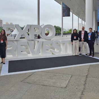 Imbralit visita Expo Revestir 2026 e acompanha as principais novidades do mercado.