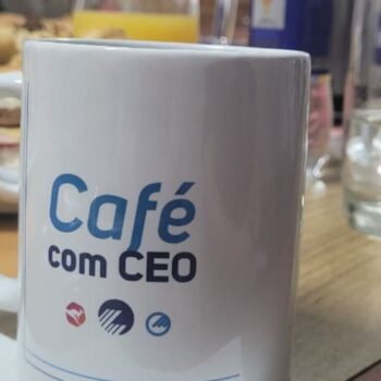 Café com CEO da Imbralit reúne colaboradores e liderança para troca de experiências e ideias.
