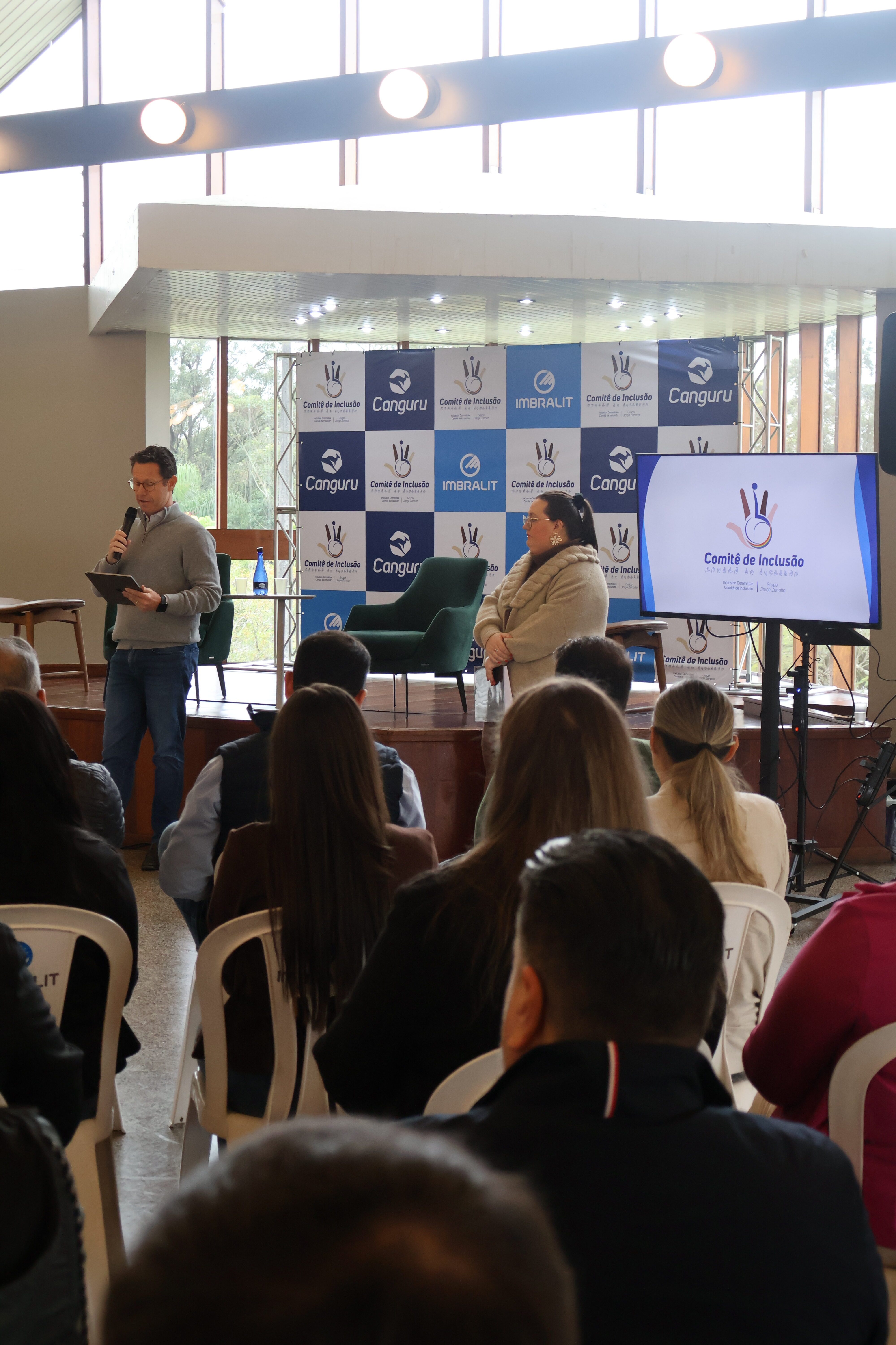 Seminário Inclusão & Liderança debate papel das lideranças na construção de ambientes de trabalho mais inclusivos
